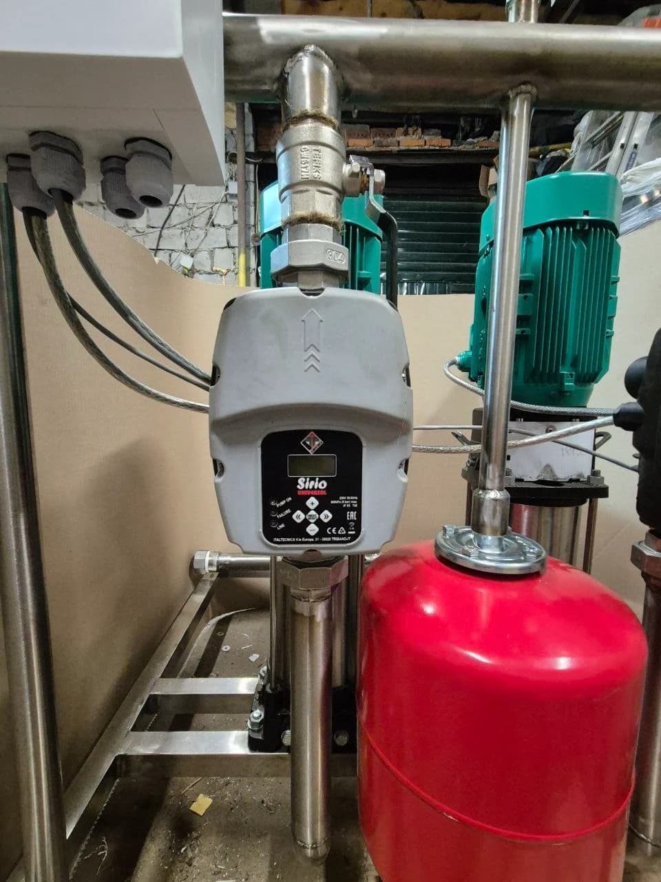 Pressure-boosting pump station 4