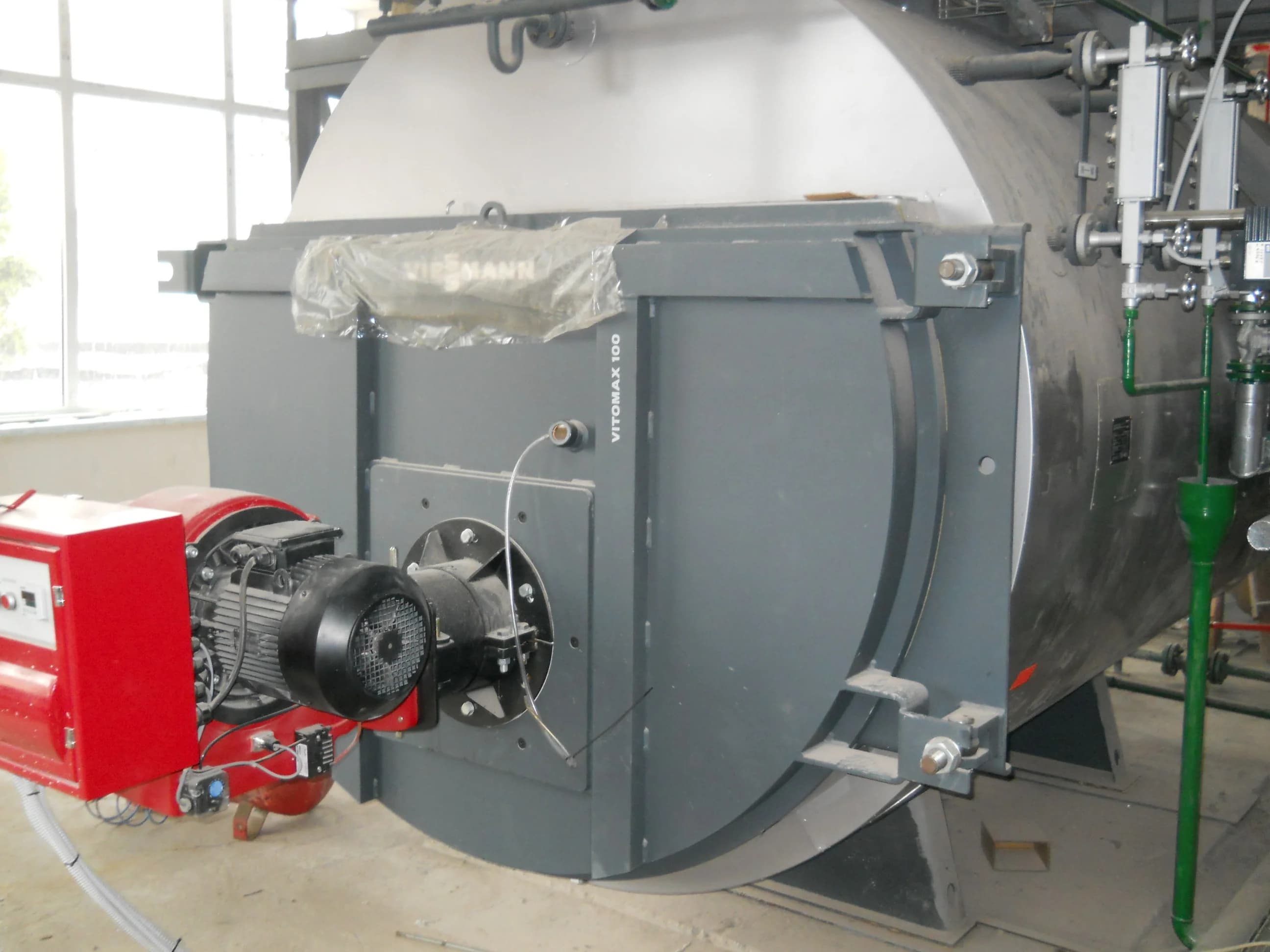 Instalación del sistema de automatización y suministro eléctrico de una sala de calderas de vapor 1